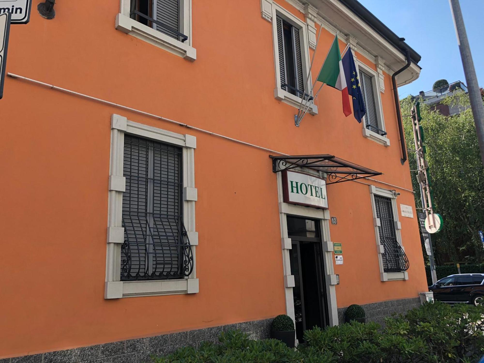 Hotel La Caravella Μιλάνο Εξωτερικό φωτογραφία